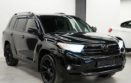 Toyota Highlander III, 2013 год, 1 545 000 рублей, 3 фотография