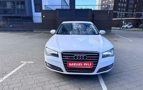 Audi A8, 2010 год, 1 520 000 рублей, 2 фотография