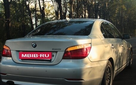 BMW 5 серия, 2007 год, 1 250 000 рублей, 5 фотография