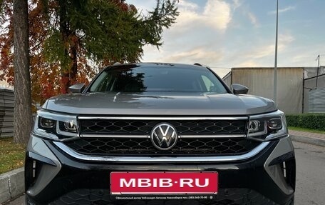 Volkswagen Taos, 2021 год, 2 390 000 рублей, 4 фотография