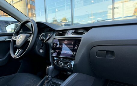 Skoda Octavia, 2019 год, 1 976 340 рублей, 6 фотография