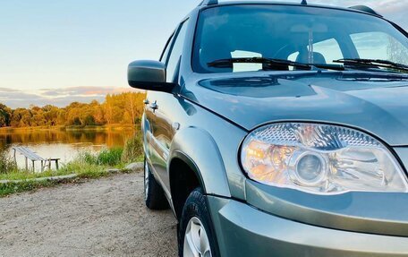 Chevrolet Niva I рестайлинг, 2013 год, 635 000 рублей, 3 фотография