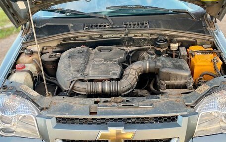 Chevrolet Niva I рестайлинг, 2013 год, 635 000 рублей, 15 фотография
