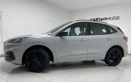 Ford Escape, 2022 год, 1 800 500 рублей, 5 фотография