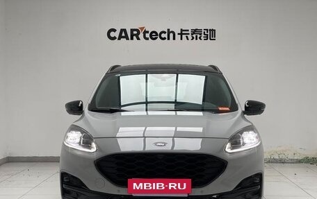 Ford Escape, 2022 год, 1 800 500 рублей, 2 фотография