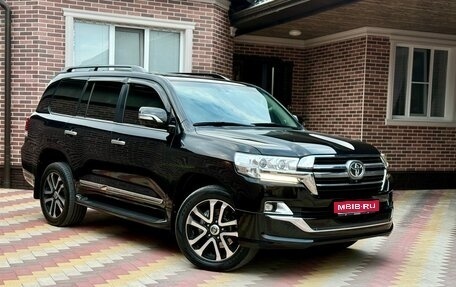 Toyota Land Cruiser 200, 2015 год, 4 250 000 рублей, 1 фотография