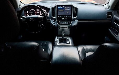 Toyota Land Cruiser 200, 2015 год, 4 250 000 рублей, 7 фотография