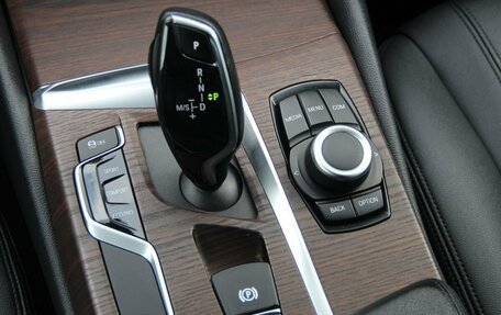 BMW 5 серия, 2019 год, 2 390 000 рублей, 13 фотография