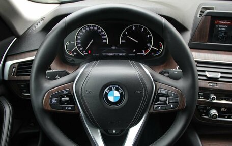 BMW 5 серия, 2019 год, 2 390 000 рублей, 15 фотография