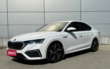 Skoda Octavia IV, 2022 год, 1 800 500 рублей, 1 фотография