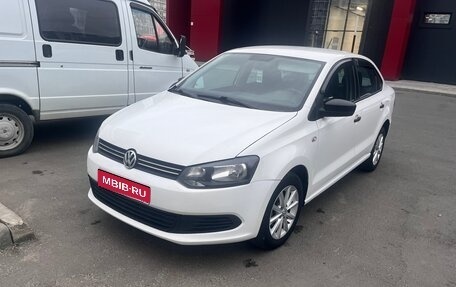Volkswagen Polo VI (EU Market), 2013 год, 620 000 рублей, 1 фотография
