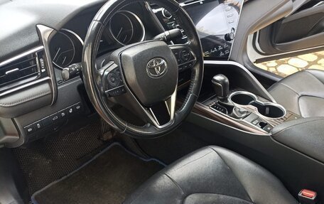 Toyota Camry, 2018 год, 2 800 000 рублей, 6 фотография