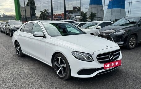 Mercedes-Benz E-Класс, 2020 год, 4 250 000 рублей, 3 фотография