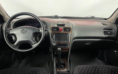 Nissan Maxima VIII, 2001 год, 273 000 рублей, 13 фотография