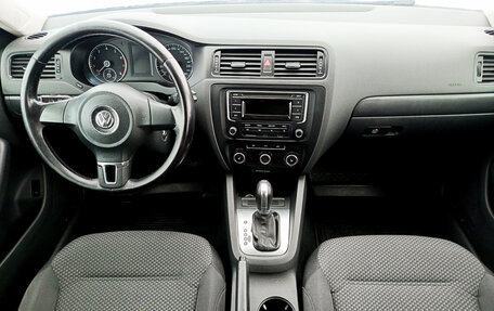 Volkswagen Jetta VI, 2014 год, 920 000 рублей, 14 фотография