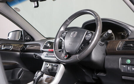 Honda Accord IX рестайлинг, 2015 год, 1 999 000 рублей, 8 фотография