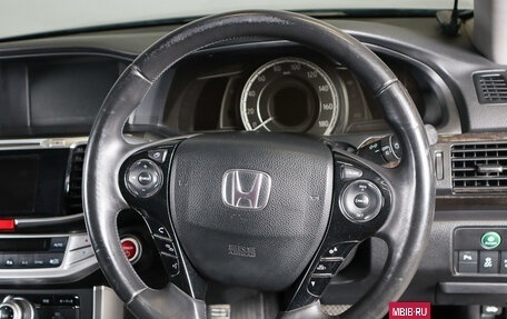 Honda Accord IX рестайлинг, 2015 год, 1 999 000 рублей, 9 фотография
