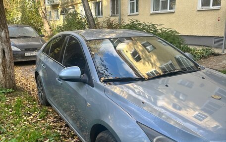 Chevrolet Cruze II, 2009 год, 570 000 рублей, 2 фотография