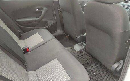 Volkswagen Polo VI (EU Market), 2013 год, 740 000 рублей, 15 фотография