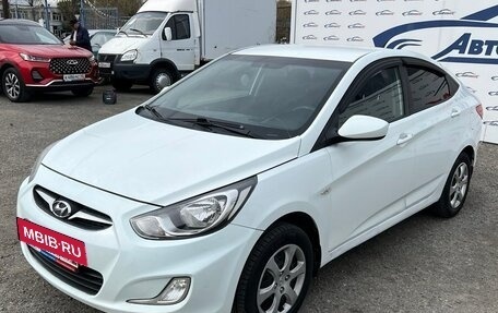 Hyundai Solaris II рестайлинг, 2012 год, 730 000 рублей, 2 фотография