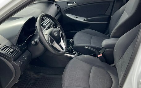 Hyundai Solaris II рестайлинг, 2012 год, 730 000 рублей, 11 фотография
