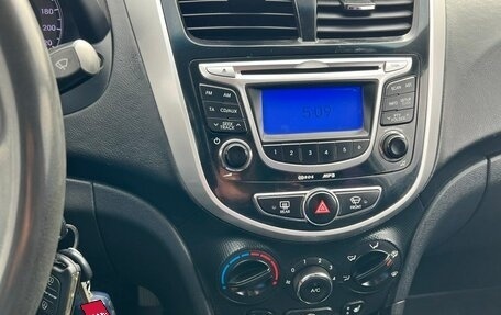 Hyundai Solaris II рестайлинг, 2012 год, 730 000 рублей, 14 фотография