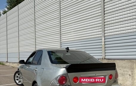 Lexus IS II рестайлинг 2, 2000 год, 960 000 рублей, 5 фотография