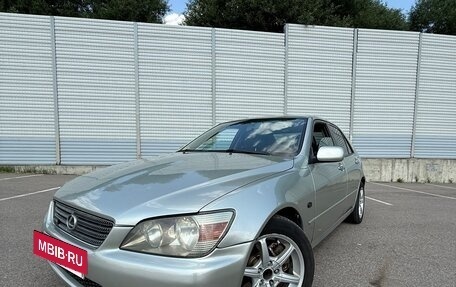 Lexus IS II рестайлинг 2, 2000 год, 960 000 рублей, 8 фотография