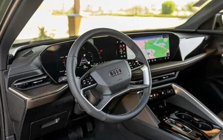 Audi Q5, 2025 год, 7 000 000 рублей, 11 фотография