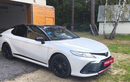 Toyota Camry, 2021 год, 4 750 000 рублей, 1 фотография