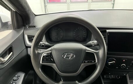 Hyundai Solaris II рестайлинг, 2018 год, 1 090 000 рублей, 13 фотография