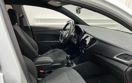 Hyundai Solaris II рестайлинг, 2018 год, 1 090 000 рублей, 10 фотография