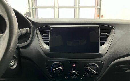 Hyundai Solaris II рестайлинг, 2018 год, 1 090 000 рублей, 15 фотография