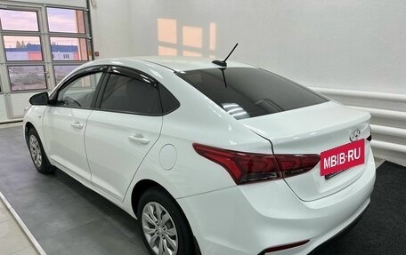 Hyundai Solaris II рестайлинг, 2018 год, 1 090 000 рублей, 8 фотография