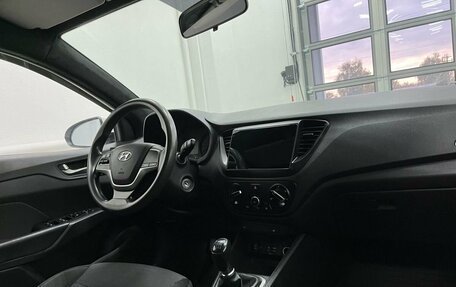 Hyundai Solaris II рестайлинг, 2018 год, 1 090 000 рублей, 11 фотография