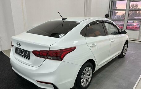 Hyundai Solaris II рестайлинг, 2018 год, 1 090 000 рублей, 7 фотография