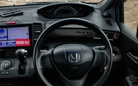 Honda Freed I, 2010 год, 999 000 рублей, 8 фотография