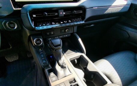Toyota Land Cruiser Prado, 2025 год, 6 000 000 рублей, 8 фотография