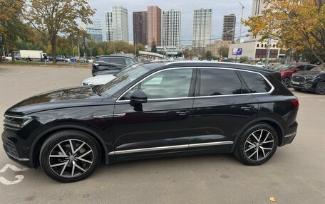 Volkswagen Touareg III, 2019 год, 5 100 000 рублей, 2 фотография