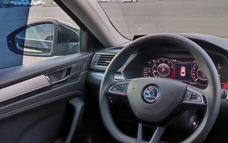 Skoda Superb III рестайлинг, 2022 год, 1 850 000 рублей, 15 фотография