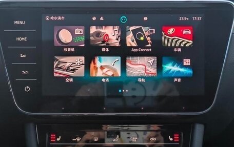 Skoda Superb III рестайлинг, 2022 год, 1 850 000 рублей, 17 фотография