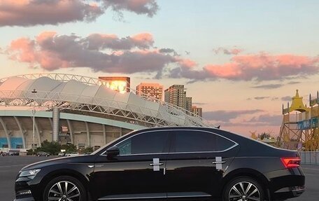 Skoda Superb III рестайлинг, 2022 год, 1 850 000 рублей, 6 фотография