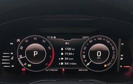 Skoda Superb III рестайлинг, 2022 год, 1 850 000 рублей, 13 фотография