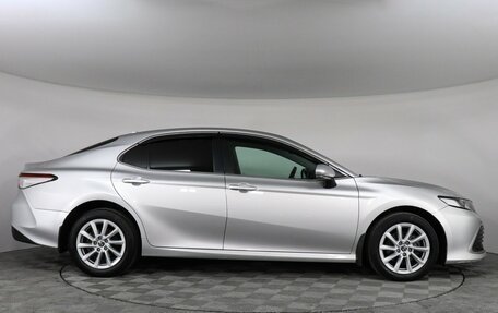 Toyota Camry, 2021 год, 2 550 000 рублей, 4 фотография
