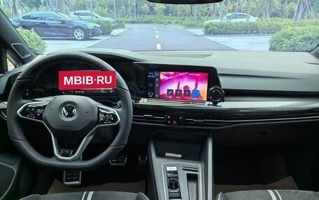 Volkswagen Golf VIII, 2022 год, 1 440 000 рублей, 9 фотография