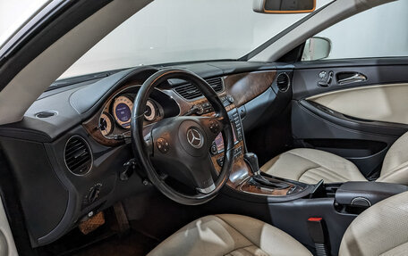 Mercedes-Benz CLS, 2010 год, 2 150 000 рублей, 15 фотография