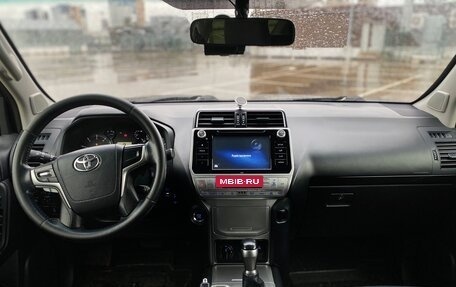 Toyota Land Cruiser Prado 150 рестайлинг 2, 2018 год, 4 070 000 рублей, 8 фотография