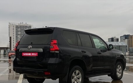 Toyota Land Cruiser Prado 150 рестайлинг 2, 2018 год, 4 070 000 рублей, 6 фотография