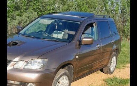 Mitsubishi Outlander III рестайлинг 3, 2005 год, 350 000 рублей, 5 фотография