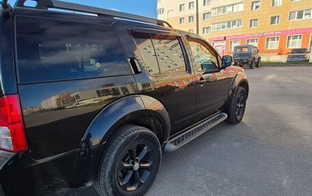 Nissan Pathfinder, 2012 год, 1 600 000 рублей, 10 фотография